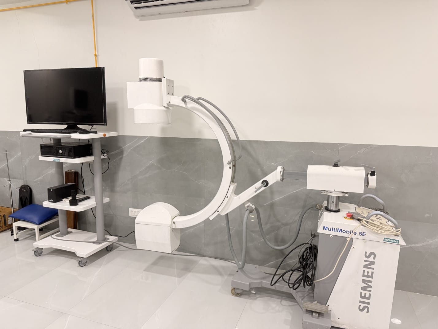 High Frequency C-Arm fluoroscopy machine used during orthopedic surgeries at Gaikwad Hospital Ahmednagar